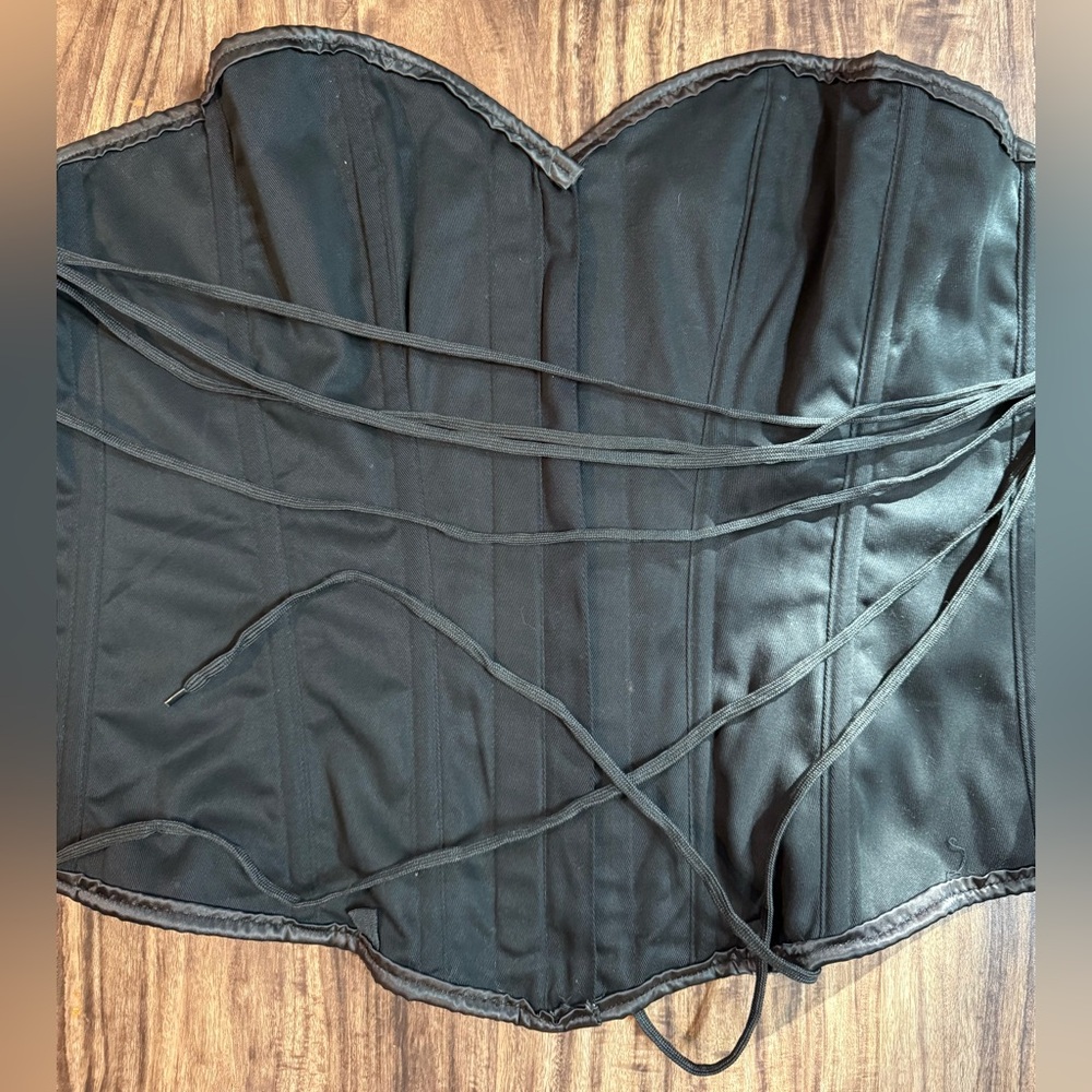 Top Drawer by Daisy Corsets XXL - Picture 8 of 12